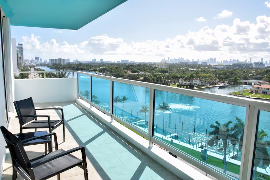 Oceanfront Estate - Miami Beach, FL